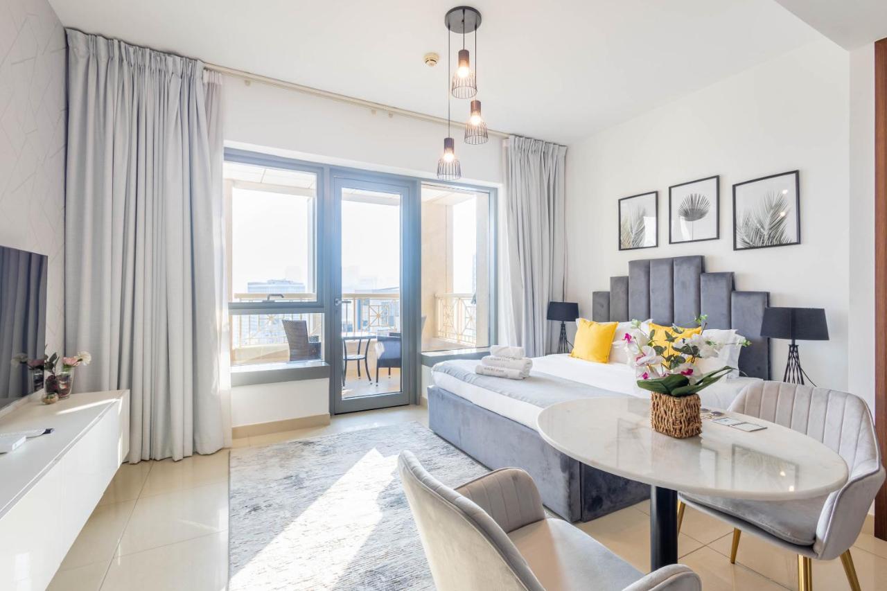 Appartamento Nasma Luxury - Sleek And Modern Near Burj Khalifa Dubai